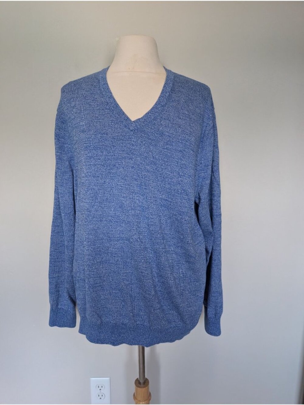 Lands End Mens Blue Supima Cotton V-Neck Sweater XL Classic Fit